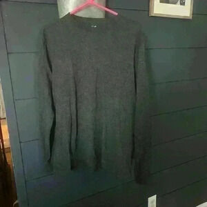 Vineyard vines gray long sleeve graphic shirt medium